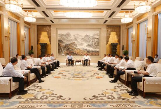 湖北省委書記應(yīng)勇、省長(zhǎng)王曉東會(huì)見(jiàn)國(guó)家電網(wǎng)董事長(zhǎng)、黨組書記毛偉明