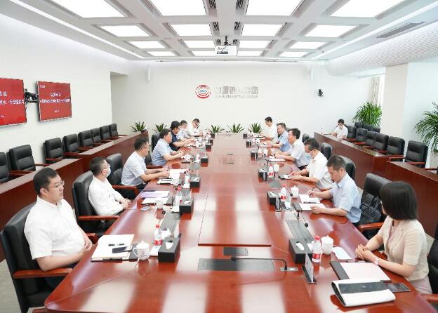 中國能建總經(jīng)理、黨委副書記孫洪水拜訪中國誠通董事長朱碧新