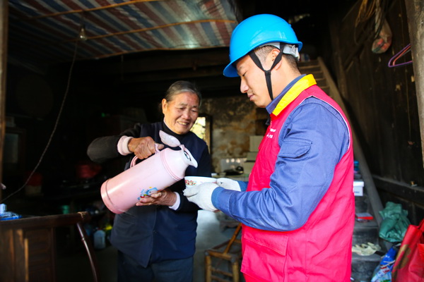 國網寧海縣供電公司：打造公益黨建聯盟  電力助推鄉(xiāng)村振興