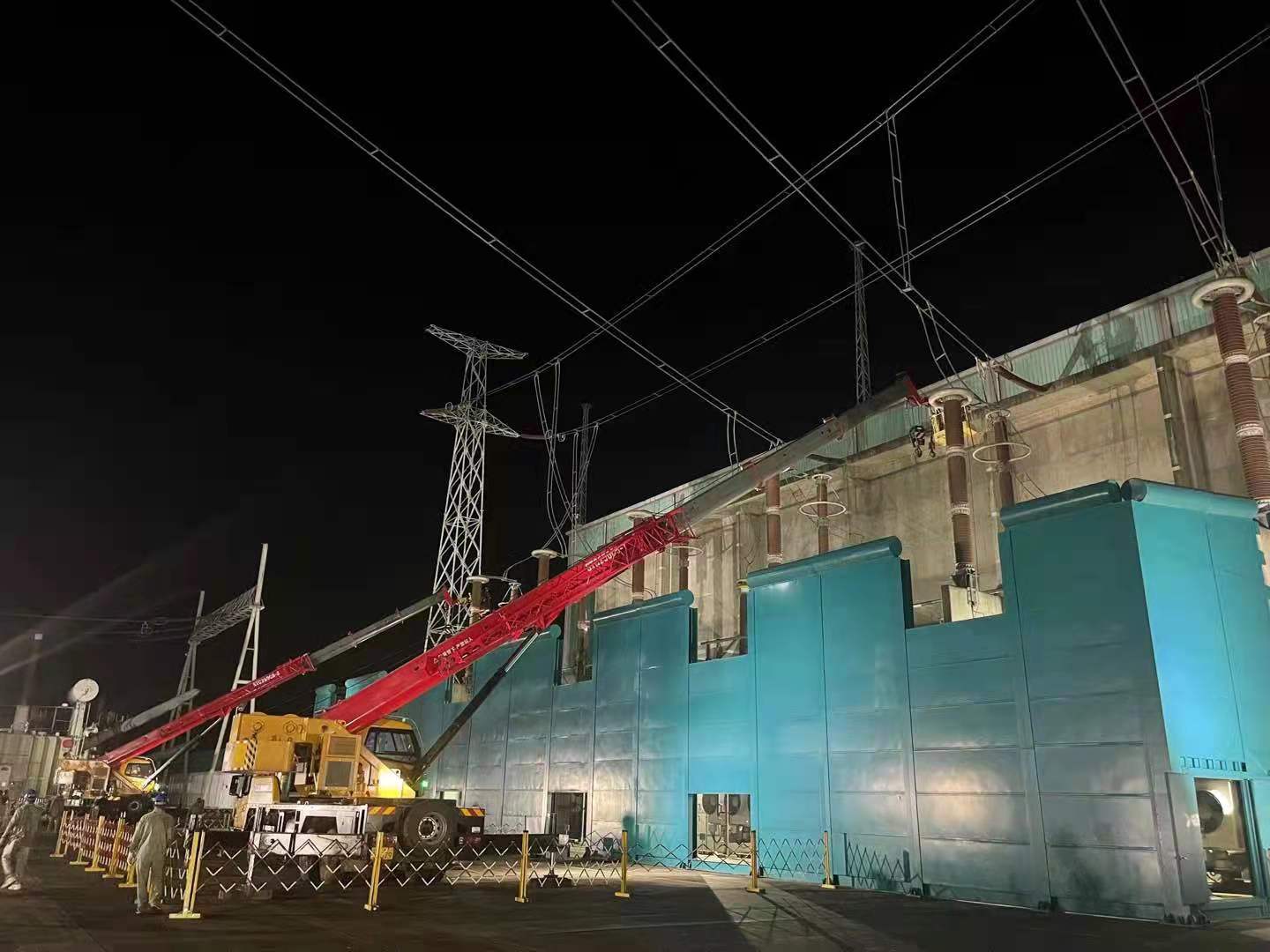 鄂電“鐵軍”：30個小時晝夜搶修作業(yè)，守護(hù)西電東送電網(wǎng)大動脈