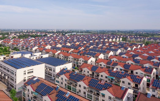 【兩會】南存輝委員：建議戶用光伏電力納入綠電、綠證、碳排放權(quán)交易市場