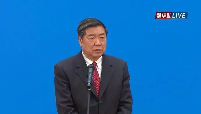 何立峰：構(gòu)建新能源供給消納新體系 未來將在沙漠戈壁荒灘建設(shè)4.5億千瓦級(jí)光伏、風(fēng)電項(xiàng)目