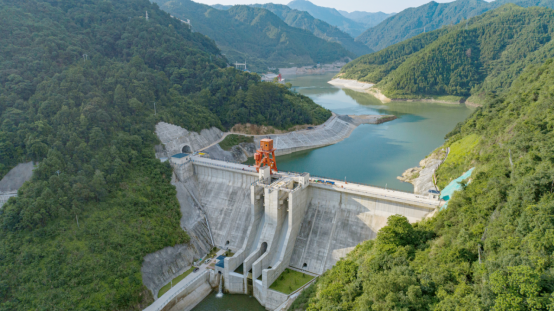 福建投資集團(tuán)永泰抽水蓄能電站首臺機組投產(chǎn)發(fā)電