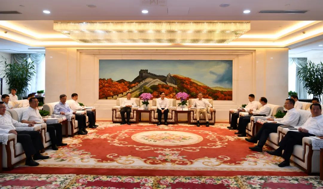 國家電投與中國建材集團(tuán)、中國鐵建舉行三方會(huì)談
