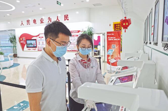 國網(wǎng)河北電力公司主動靠前服務(wù)，提升配網(wǎng)供電可靠性