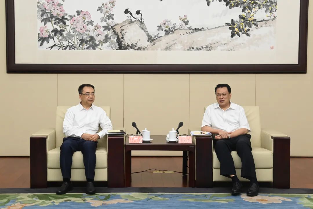 大唐集團(tuán)公司黨組書(shū)記、董事長(zhǎng)鄒磊拜會(huì)浙江省委書(shū)記、省人大常委會(huì)主任袁家軍