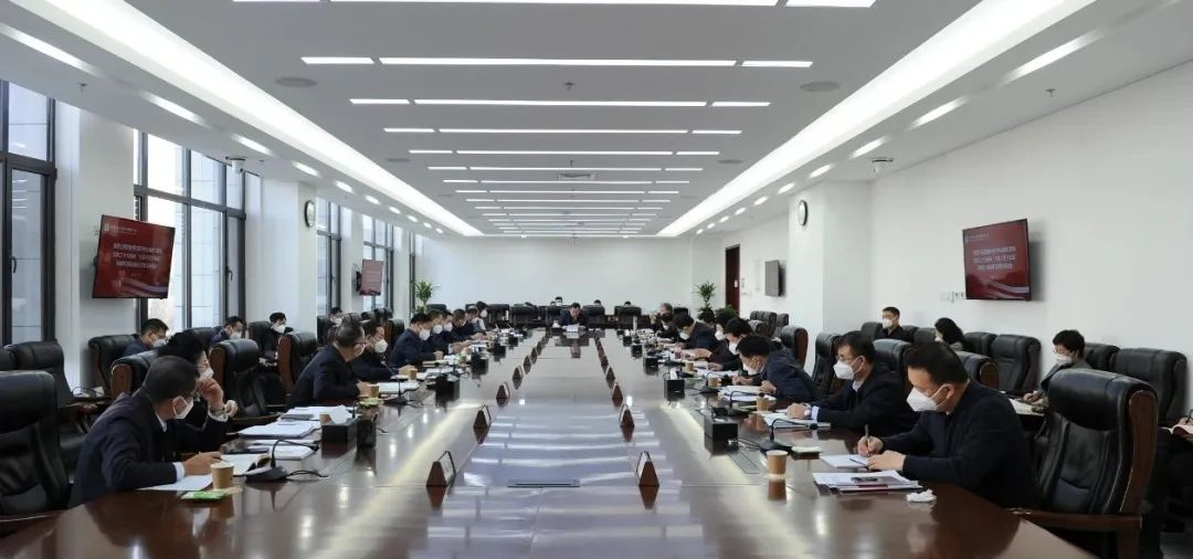 內(nèi)蒙古電力集團(tuán)黨委理論學(xué)習(xí)中心組召開學(xué)習(xí)貫徹黨的二十大精神第三次學(xué)習(xí)研討會