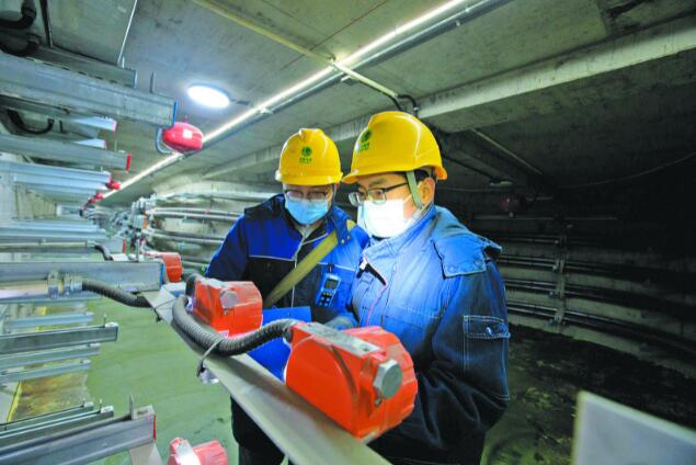 銀川供電公司：“臨近春節(jié)，保障居民安全可靠用電更是頭等大事”