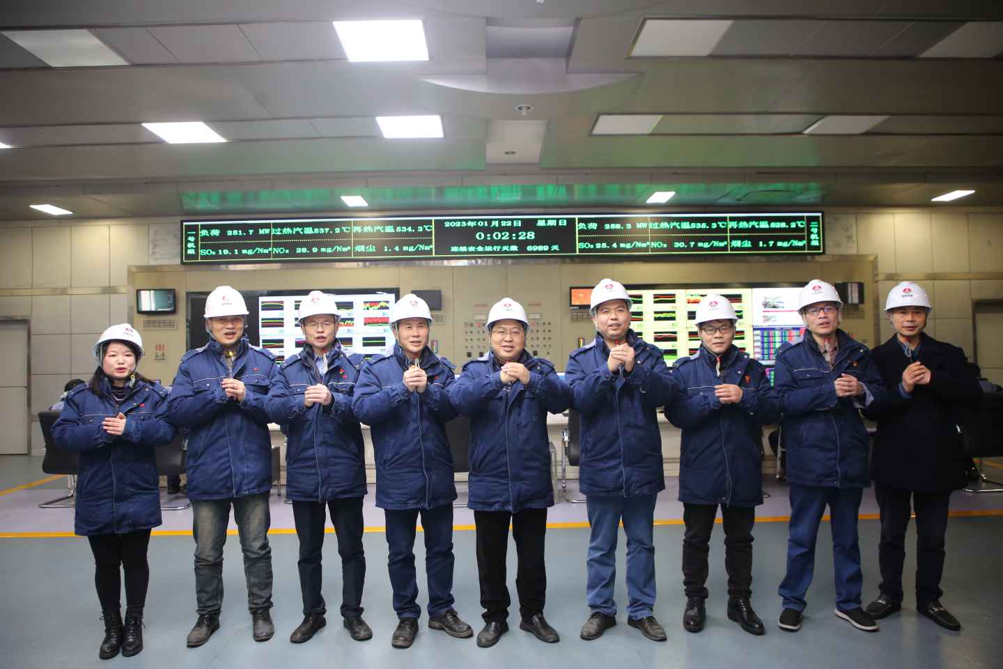 陜煤石電除夕慰問送溫暖，崗位堅(jiān)守幸?！巴谩保╰oo）