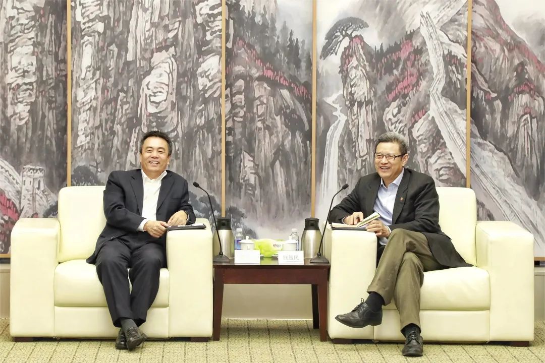 國家電投黨組書記、董事長錢智民會(huì)見哈電集團(tuán)黨委書記、董事長曹志安