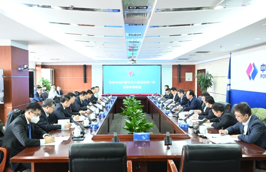 中國電建黨委書記、董事長丁丁焰章與內(nèi)蒙古電力集團黨委書記、董事長賈振國會談