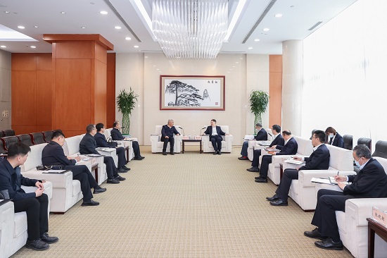 華能集團(tuán)黨組書記溫樞剛會(huì)見青海省委常委、海東市委書記烏拉孜別克·熱蘇力汗
