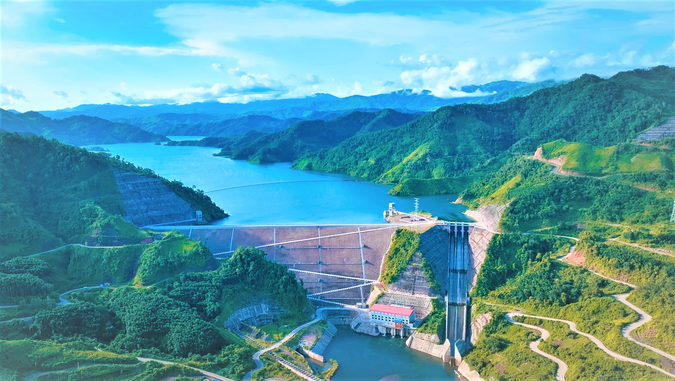 中國電建“八站一中心”持續(xù)賦能老撾電網平穩(wěn)運行