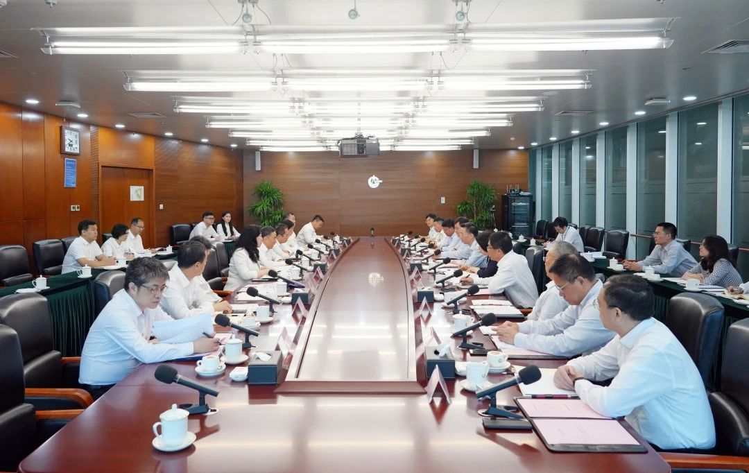 中國(guó)能建黨委書記、董事長(zhǎng)宋海良與中國(guó)海油黨組書記、董事長(zhǎng)汪東進(jìn)會(huì)談