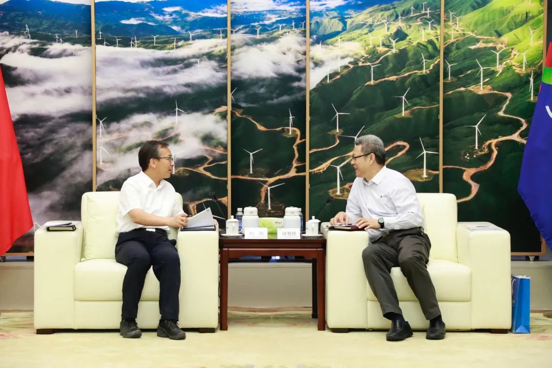 國家電投黨組書記、董事長錢智民會(huì)見河北省滄州市市長向輝