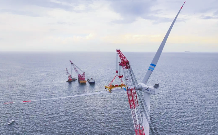 巨力索具助力廣西首個海上風(fēng)電項目首臺風(fēng)機順利吊裝