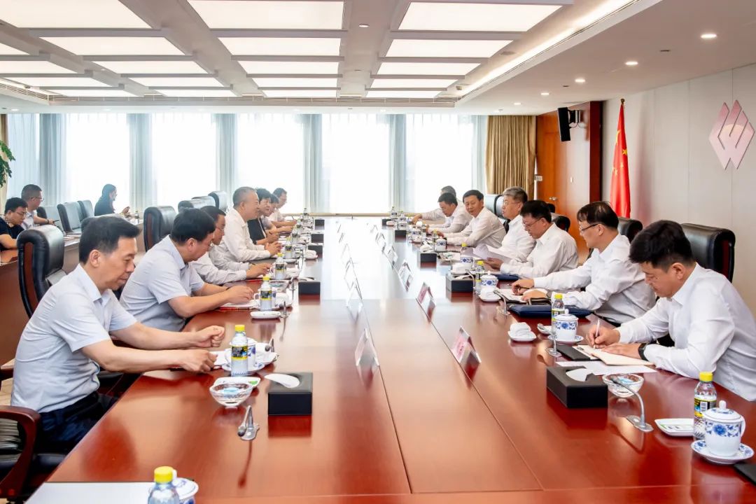 國家能源集團黨組書記、董事長劉國躍會見包頭市委副書記、市長張銳
