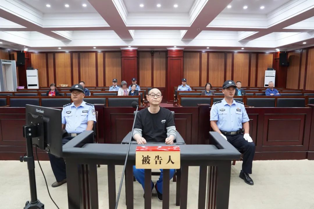貴州電網(wǎng)有限責(zé)任公司原黨委委員、工會主席張帆受賄案一審宣判