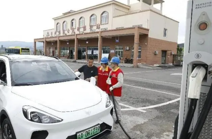 新能源汽車加快進(jìn)入農(nóng)村市場，普及還需邁過三道坎