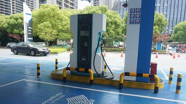 加快培育氫燃料電池汽車產(chǎn)業(yè)，浙江超前布局加氫站建設(shè)
