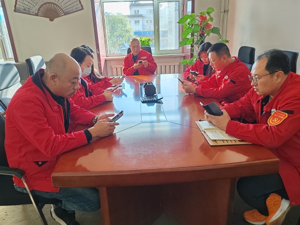 烏海市千里山供電公司：學(xué)習(xí)新細(xì)則，提升班組管理
