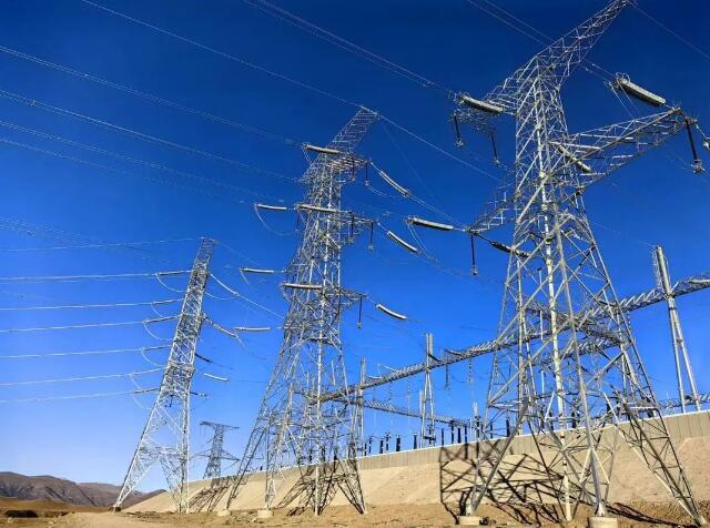 青?，敔枔跛娬?30千伏輸電線路全面竣工