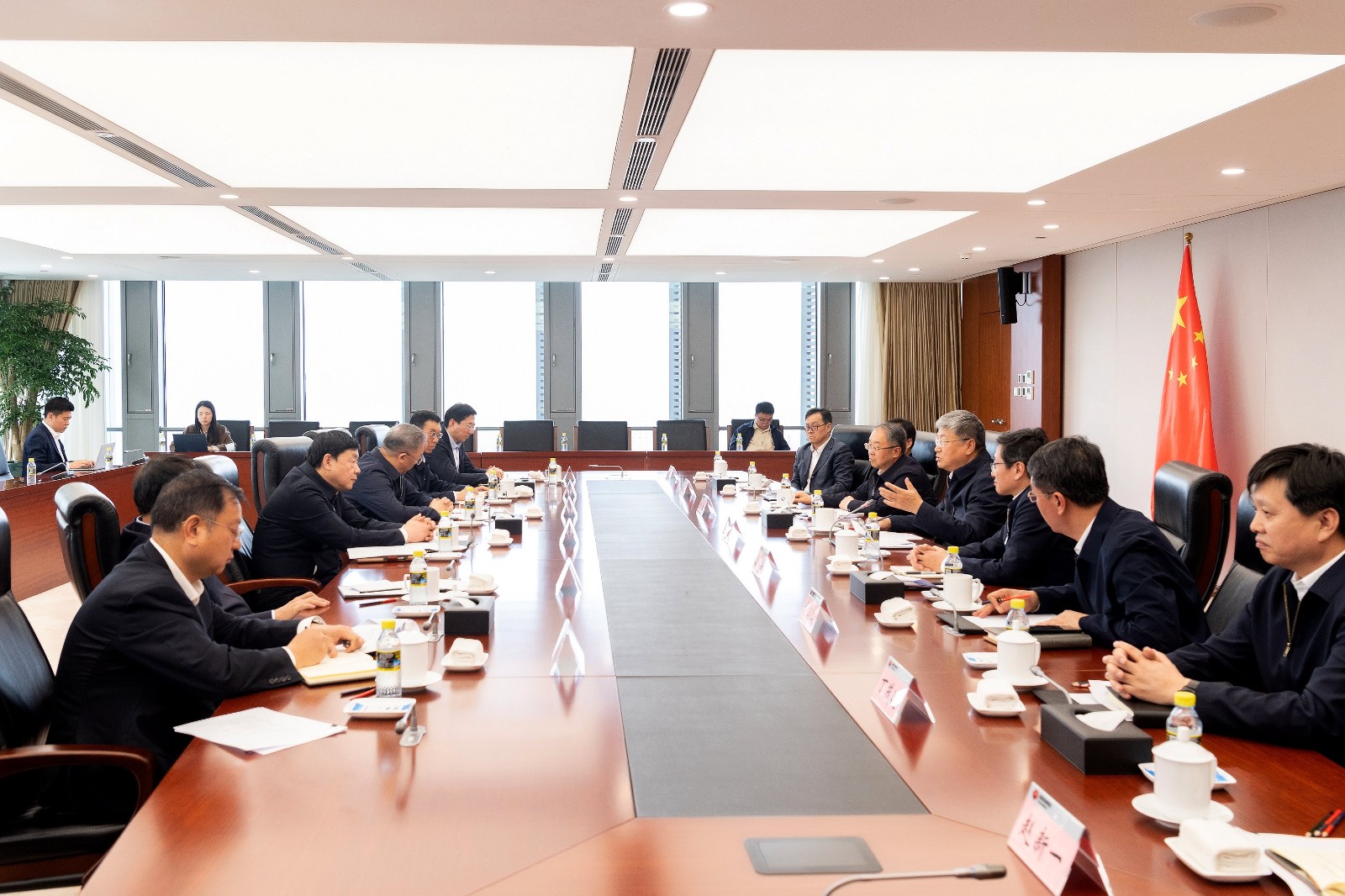 國家能源集團劉國躍、余兵會見國家電網黨組書記、董事長張智剛