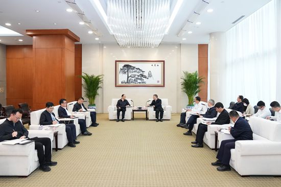 華能集團(tuán)總經(jīng)理、黨組副書記張文峰會見甘肅省副省長王鈞