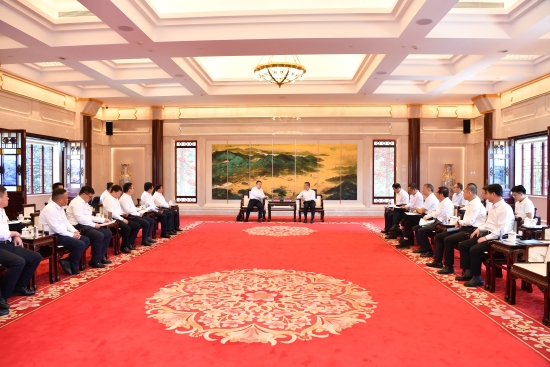中國電建副總經(jīng)理王小軍與廣州市委常委，市政府黨組副書記、常務(wù)副市長陳杰會談