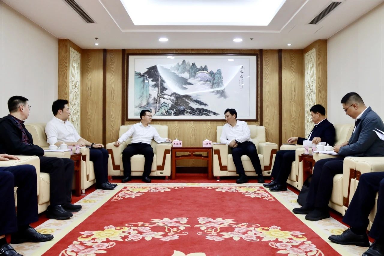 大唐云南公司黨委書記、董事長王繼才拜會臨滄市委書記、市長杜建輝