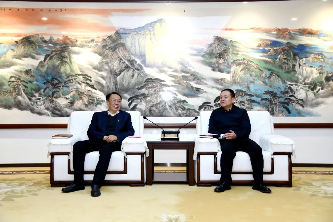 中國西電黨委書記、董事長趙永志會見大唐陜西發(fā)電有限公司黨委書記、董事長陳偉慶