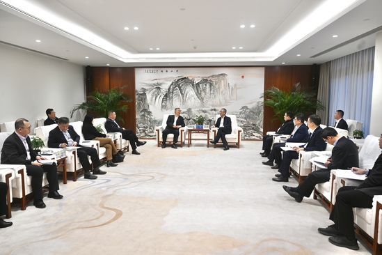 中國電建黨委副書記、總經(jīng)理王斌與中國機(jī)電商會(huì)黨委書記、會(huì)長張鈺晶舉行會(huì)談