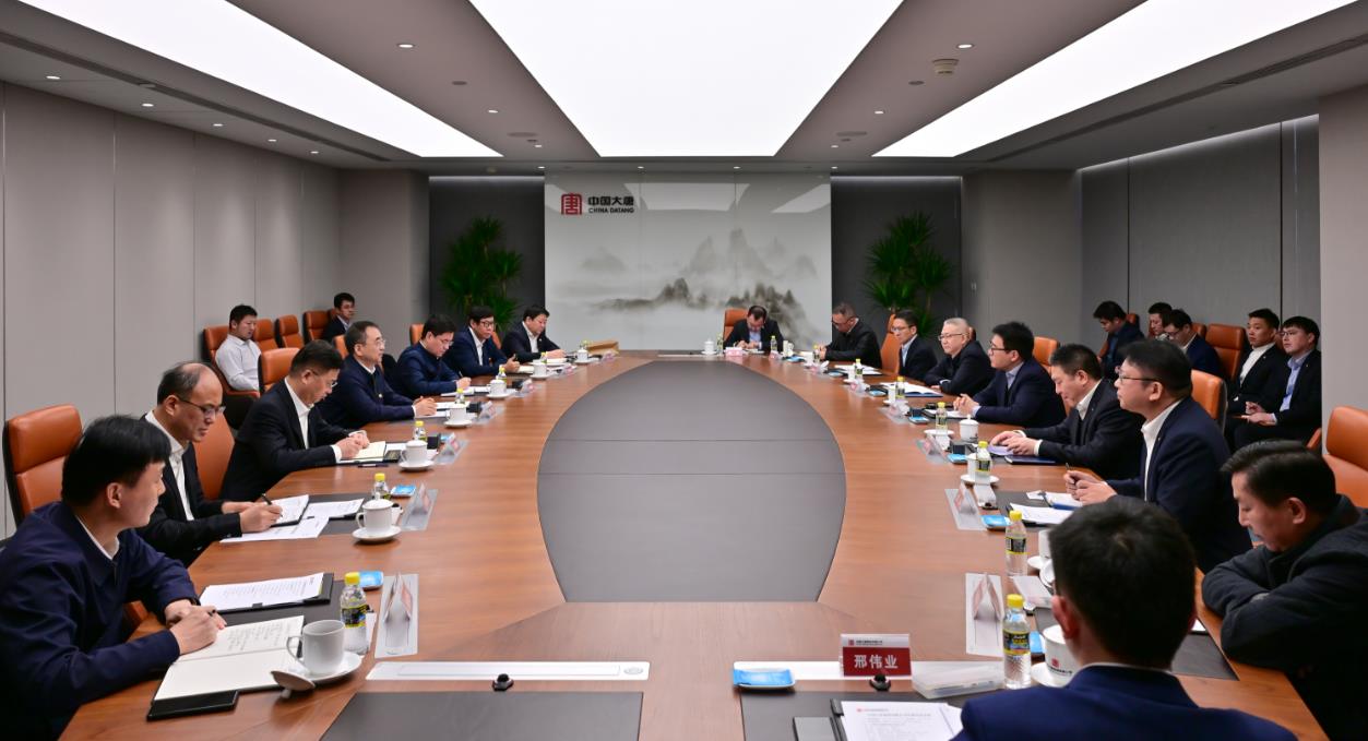 大唐集團(tuán)黨組書記、董事長(zhǎng)鄒磊與上海電氣黨委書記、董事長(zhǎng)吳磊會(huì)談