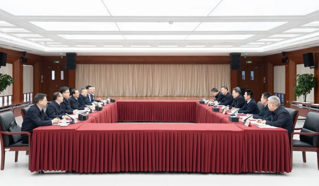華電集團(tuán)江毅、葉向東拜會(huì)國(guó)家能源局黨組書記、局長(zhǎng)王宏志