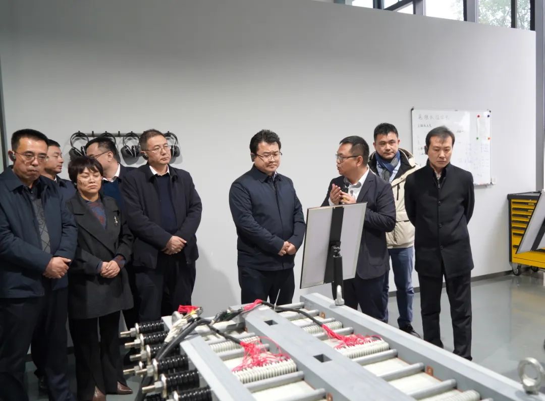 慶陽市委常委、西峰區(qū)委書記孔衛(wèi)濤一行考察寰泰儲能