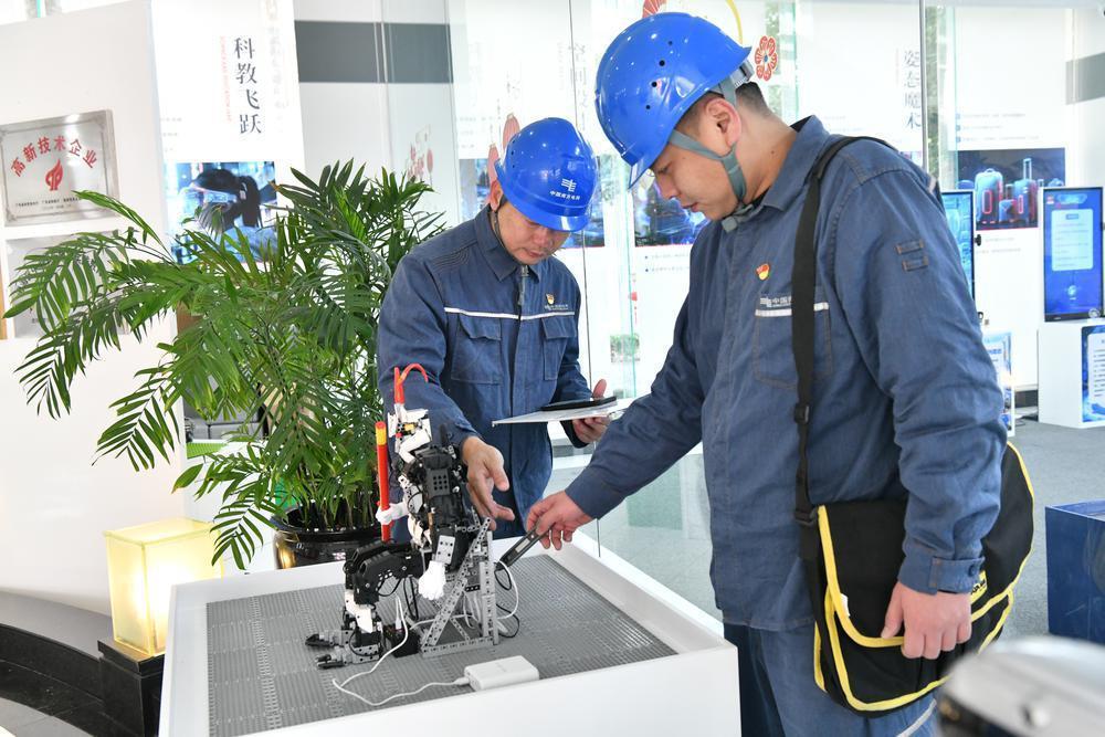 廣東電網(wǎng)“電”力全開(kāi)，助力現(xiàn)代化產(chǎn)業(yè)體系建設(shè)